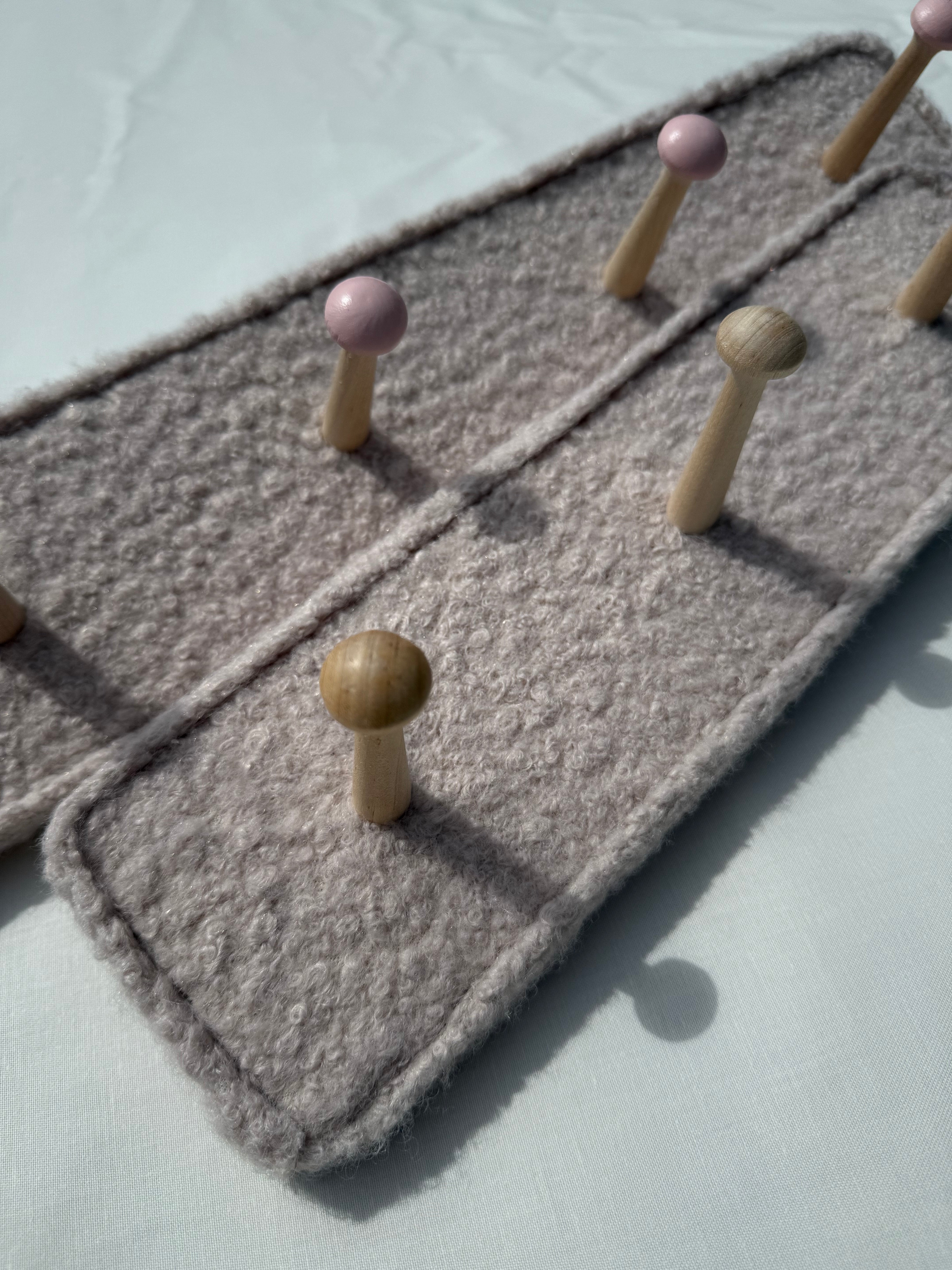 Peg racks - boucle
